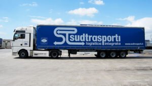 Standard French style curtain side semi-trailers