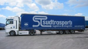 Mega French style curtain side semi-trailers