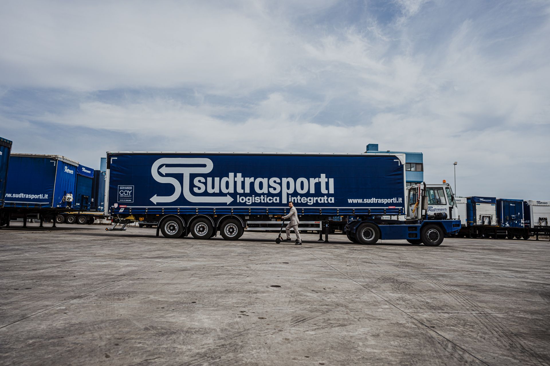 Parco mezzi e Officina - Sud Trasporti