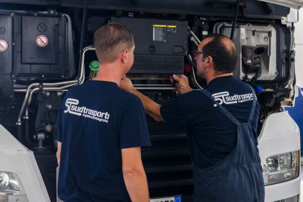 Parco mezzi e Officina - Sud Trasporti