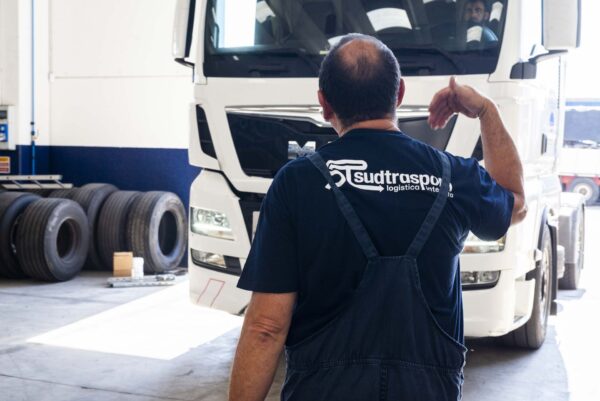 Parco mezzi e Officina - Sud Trasporti