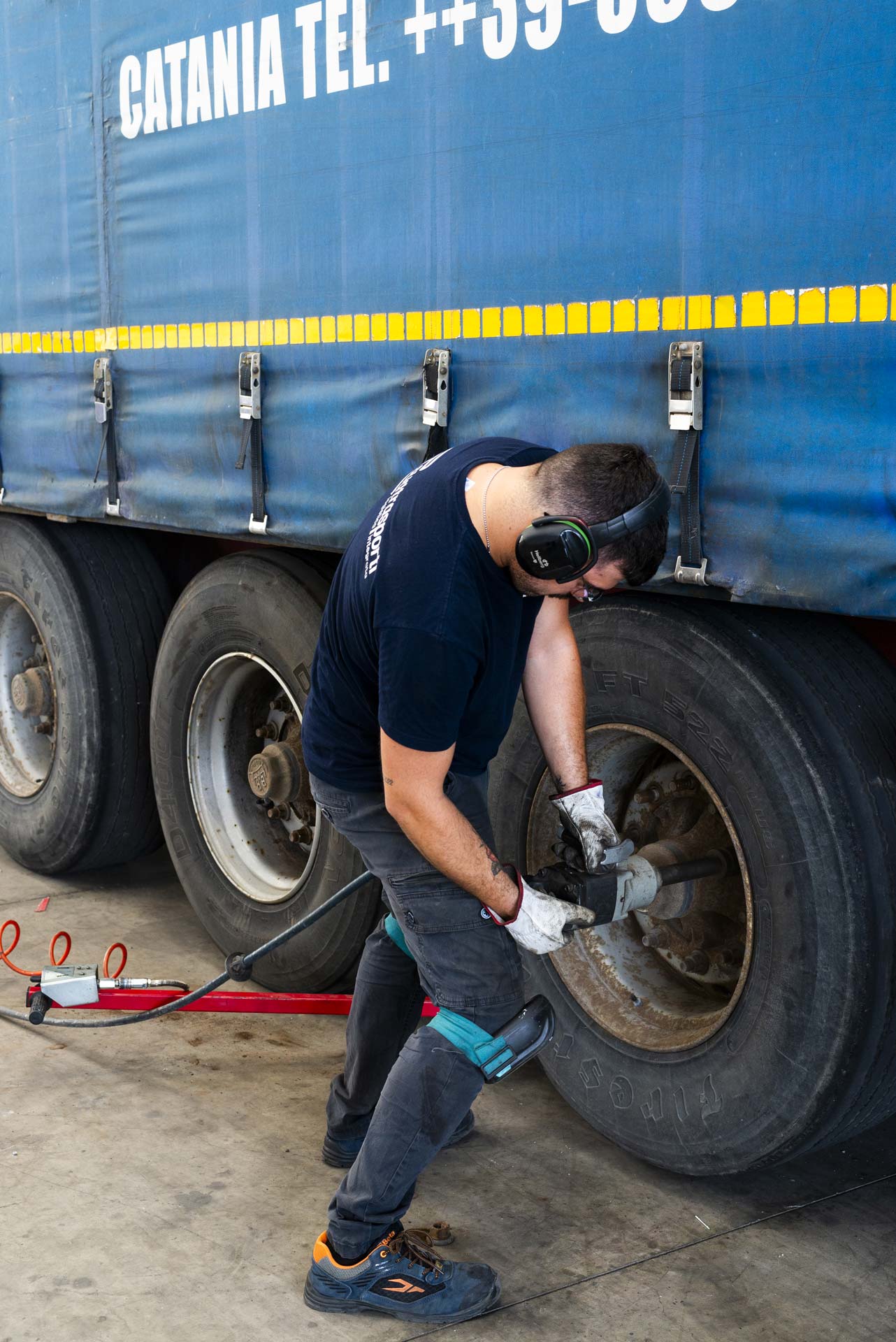Parco mezzi e Officina - Sud Trasporti