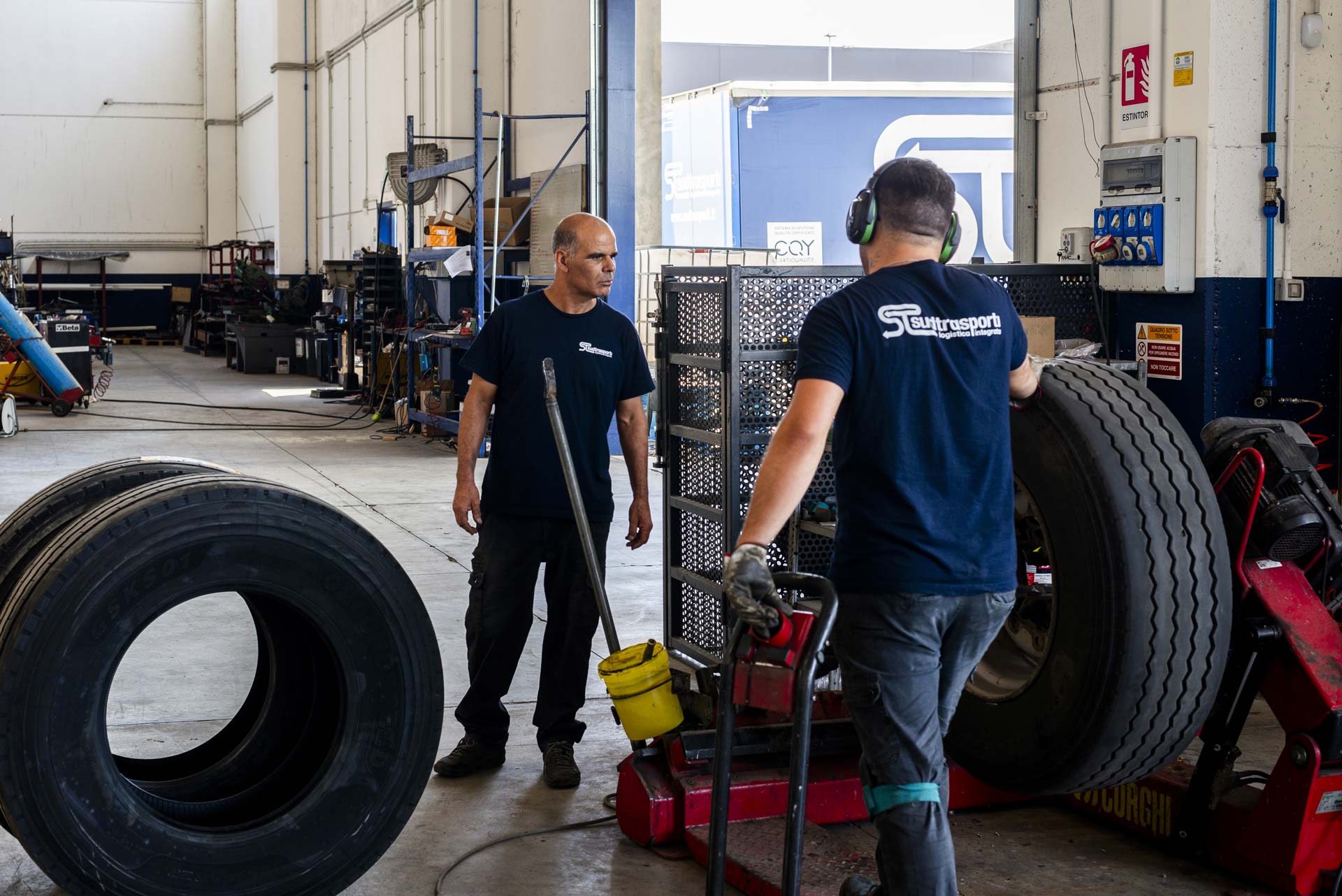 Parco mezzi e Officina - Sud Trasporti